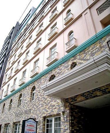 Creston Hotel Івакі Екстер'єр фото